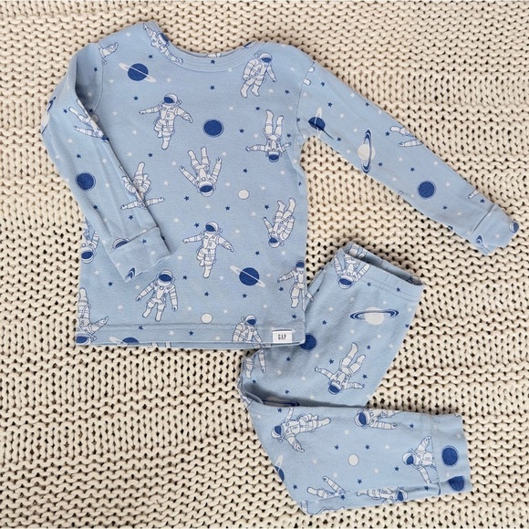 Gap Unisex Blue Astronaut Toddler Pajamas Size 2T - Picture 1 of 3